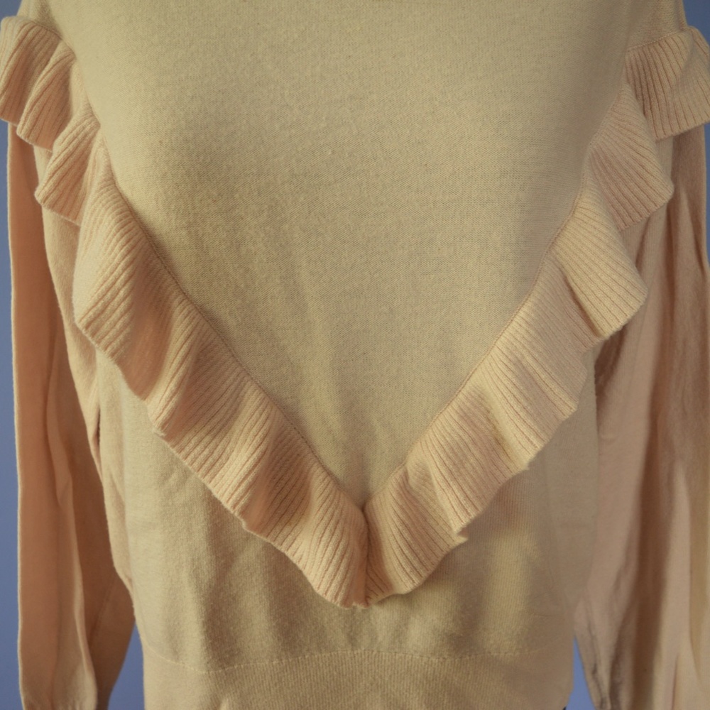 Gap Ruffle Sweater - Picture 3 of 4